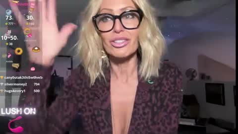 VelvetBarbie online show from 01/08/25, 03:08