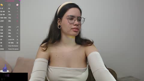 Snapshot of velvetcrystal chatting on 12/26/24, 03:59 Crystal PVT OPEN online show from 12/26/24, 03:59