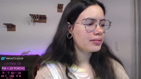 Snapshot of velvetcrystal chatting on 10/09/25, 03:59 Crystal PVT OPEN online show from 10/09/25, 03:59