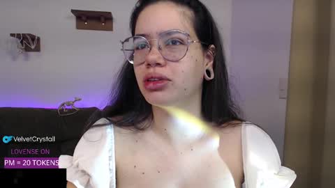 Snapshot of velvetcrystal chatting on 10/23/25, 06:13 Crystal PVT OPEN online show from 10/23/25, 06:13