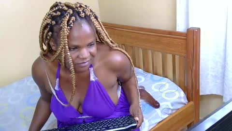 velvetgoddesss online show from 03/10/26, 08:41