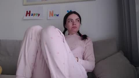 velvetmoon123 online show from 02/12/26, 06:41