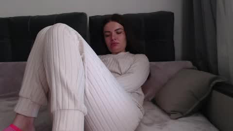 velvetmoon123 online show from 05/15/26, 07:48