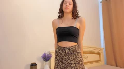 Kelly online show from 04/11/26, 07:45