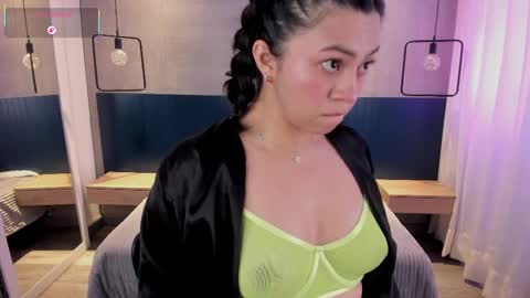 Snapshot of velvettease_ chatting on 09/24/25, 01:58 velvettease_ online show from 09/24/25, 01:58