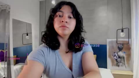 velvettease_ online show from 01/14/26, 12:44