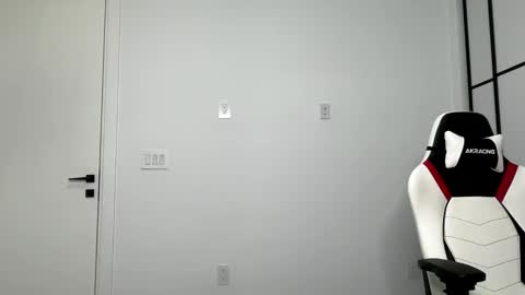 Snapshot of velvettgirl chatting on 02/03/26, 02:53 VelvetTGirl online show from 02/03/26, 02:53