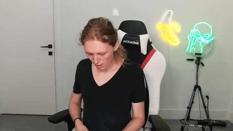 Snapshot of velvettgirl chatting on 02/10/26, 10:47 VelvetTGirl online show from 02/10/26, 10:47