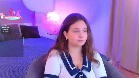 Snapshot of velvetvixencute chatting on 09/15/25, 05:29 velvetvixencute online show from 09/15/25, 05:29