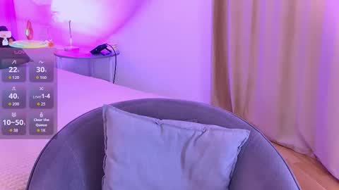 Snapshot of velvetvixencute chatting on 10/22/25, 05:30 velvetvixencute online show from 10/22/25, 05:30