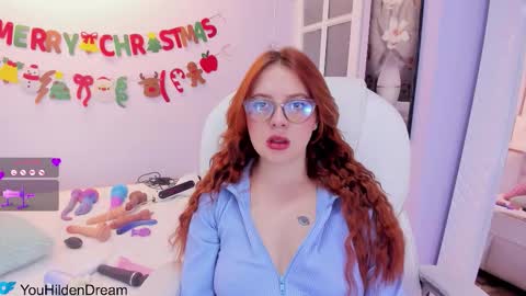 Snapshot of velvetxxvice chatting on 12/19/25, 10:39 Yvonne online show from 12/19/25, 10:39