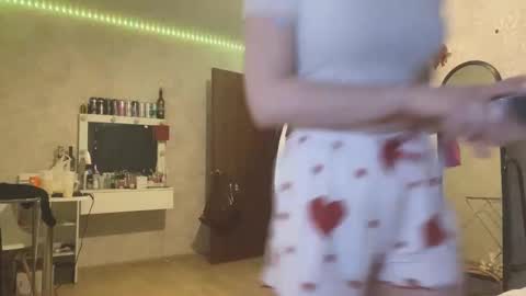 M i l a n a online show from 03/04/26, 12:33