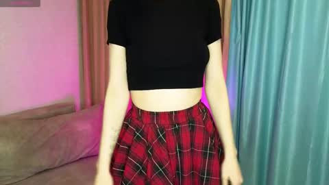 Snapshot of vendafloy chatting on 11/20/25, 04:29 Jeny online show from 11/20/25, 04:29