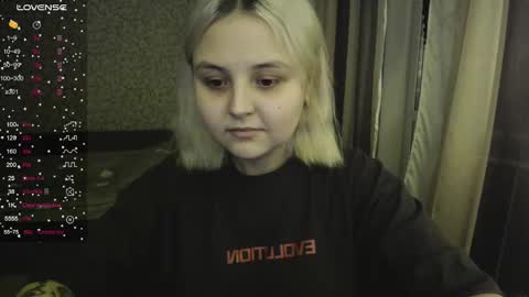 eva 3 online show from 11/09/25, 02:43