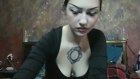 Snapshot of venera_goddess chatting on 11/06/25, 10:16 Naly online show from 11/06/25, 10:16
