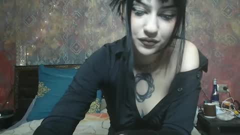 Snapshot of venera_goddess chatting on 11/23/25, 03:01 Naly online show from 11/23/25, 03:01