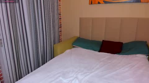 Snapshot of veneradi615 chatting on 09/10/25, 09:37 veneradi615 online show from 09/10/25, 09:37