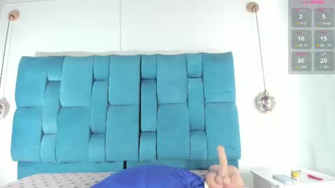 Snapshot of venezolana_caro chatting on 06/27/26, 02:16 venezolana_caro online show from 06/27/26, 02:16