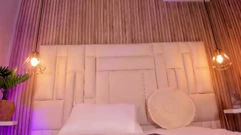 venez sofia  online show from 06/15/26, 05:37