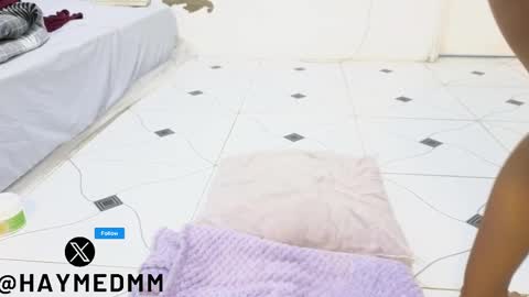 Snapshot of venezuelangirl__ chatting on 11/07/25, 04:07 find me on chaturbate as imhaymed online show from 11/07/25, 04:07