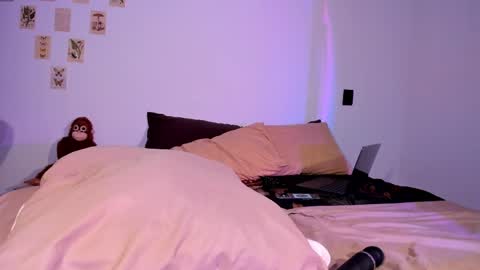 Lanna   online show from 04/03/26, 10:08