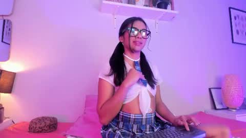 Snapshot of vennusdh chatting on 07/13/26, 11:46 Vennus online show from 07/13/26, 11:46