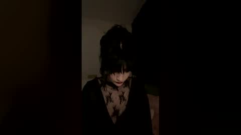 Snapshot of venom_goddess chatting on 05/19/26, 07:53 venom_goddess online show from 05/19/26, 07:53