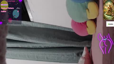 Snapshot of venus1111_ chatting on 11/06/25, 03:07 HI IM VENUS SMALL BOOBS BIG HEART WARM PUSSY online show from 11/06/25, 03:07