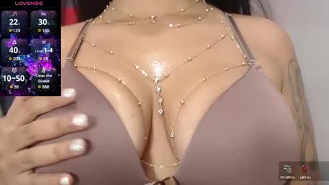 Snapshot of venus_0110 chatting on 03/09/25, 01:25 Venus Veracruz online show from 03/09/25, 01:25