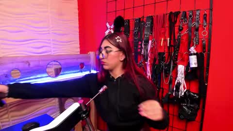 Snapshot of venus_bms_ chatting on 02/23/26, 12:02 VENUS online show from 02/23/26, 12:02