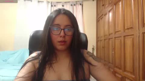 Snapshot of venus_cat_ chatting on 06/25/26, 06:56 Venus online show from 06/25/26, 06:56