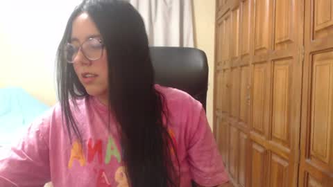 Snapshot of venus_cat_ chatting on 07/05/26, 01:56 Venus online show from 07/05/26, 01:56