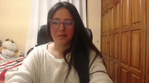 Snapshot of venus_cat_ chatting on 07/15/26, 05:23 Venus online show from 07/15/26, 05:23