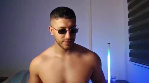 venus_griego online show from 11/25/25, 02:33