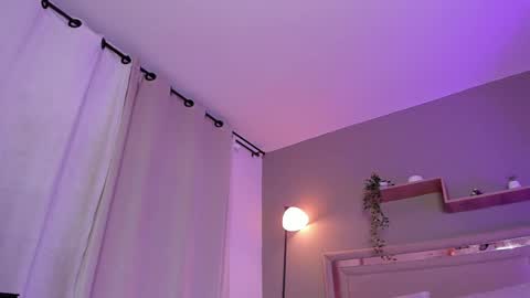 venus_reid online show from 01/30/25, 03:22