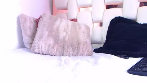 Venus online show from 12/13/25, 07:53