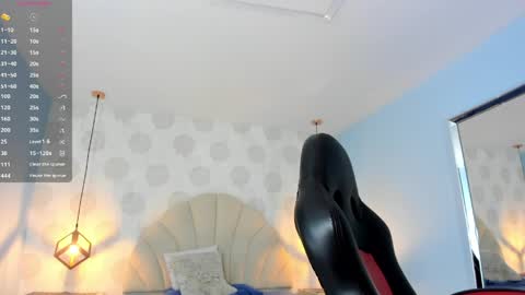 Snapshot of venusgreys1 chatting on 05/09/26, 12:10 VENUS online show from 05/09/26, 12:10