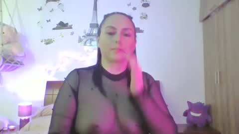 Snapshot of venusina07 chatting on 09/12/25, 01:55 VENUSINA07 online show from 09/12/25, 01:55