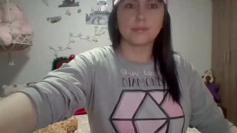 Snapshot of venusina07 chatting on 12/19/25, 06:42 VENUSINA07 online show from 12/19/25, 06:42