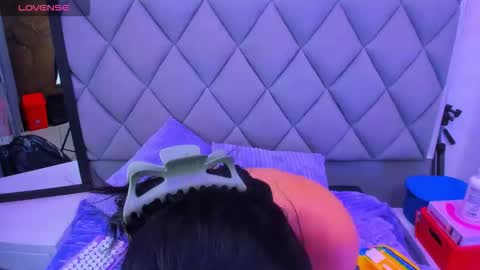 Snapshot of venusowen_ chatting on 12/03/25, 01:09 Venusowen online show from 12/03/25, 01:09