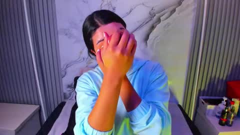 Snapshot of venusowen_ chatting on 03/27/26, 01:00 Venusowen online show from 03/27/26, 01:00