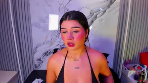 Snapshot of venusowen_ chatting on 04/11/26, 02:43 Venusowen online show from 04/11/26, 02:43