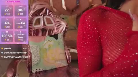 Snapshot of venuss09_s chatting on 02/14/26, 04:37 venuss online show from 02/14/26, 04:37