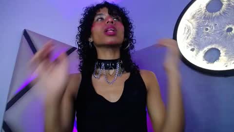 Snapshot of venuss_03 chatting on 01/06/26, 03:21 venuss_03 online show from 01/06/26, 03:21