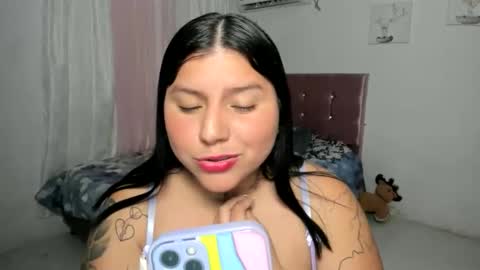 Snapshot of venuswilliamx chatting on 10/25/25, 01:35 venus online show from 10/25/25, 01:35