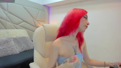 venusxneo online show from 10/14/25, 08:09