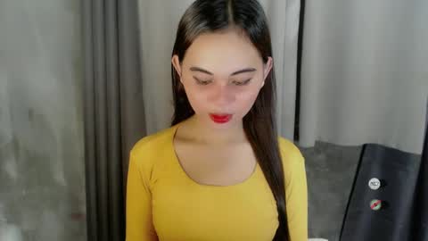 Snapshot of veola_sexy chatting on 12/15/24, 10:47 veola_sexy online show from 12/15/24, 10:47