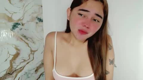 Snapshot of veola_sexy chatting on 11/15/25, 10:37 veola_sexy online show from 11/15/25, 10:37