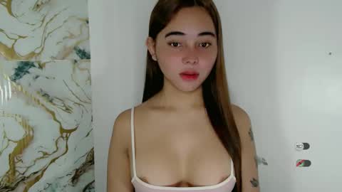 Snapshot of veola_sexy chatting on 11/19/25, 01:05 veola_sexy online show from 11/19/25, 01:05