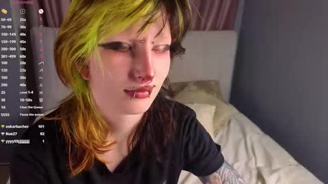 Erica online show from 11/22/25, 08:19